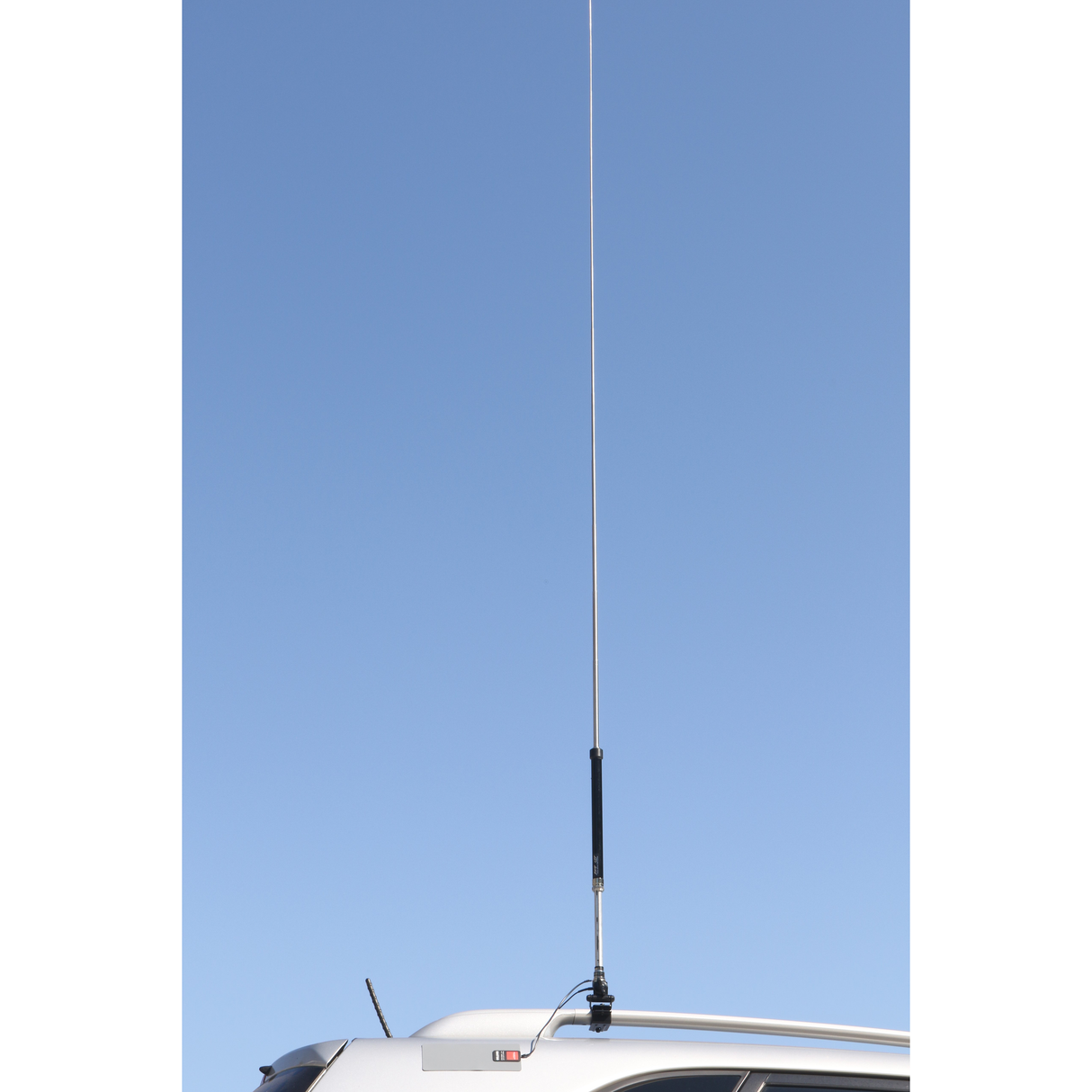 diamond-rhm12-hf-3-5-440mhz-portable-screwdriver-type-antenna-img.png