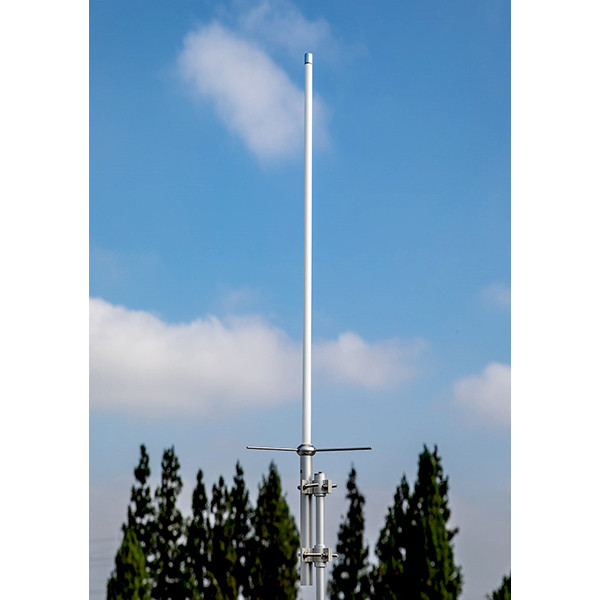 Comet-CA-GMRS-Base-Antenna-sky.png
